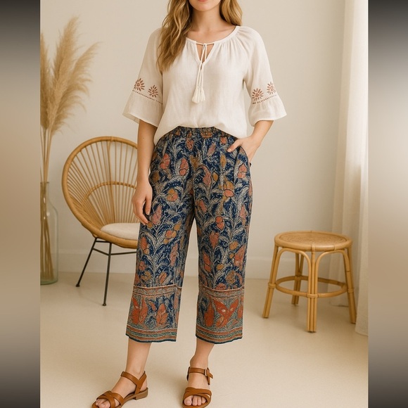 Anthropologie Bohemian Patterned Cropped Pants small - Picture 1 of 5